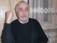 "Татар халкының урам җыеннарына чыгуы – көрәш ысулларына өйрәнү дә", ди Зөбәер Мифтахов.