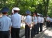 Полиция наблюдает за участниками акции протеста.