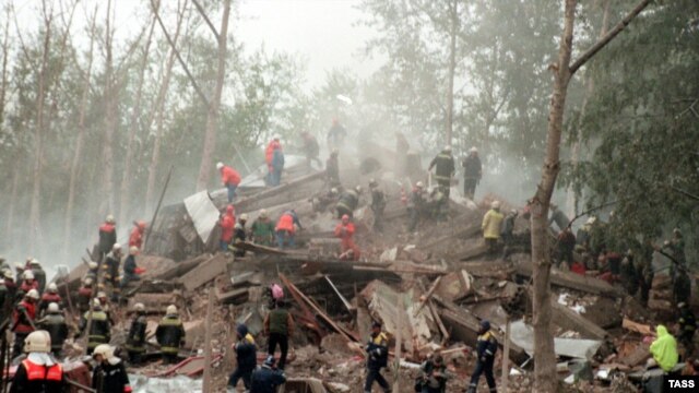 13 сентября 1999, руины взорванного дома на Каширском шоссе Москвы