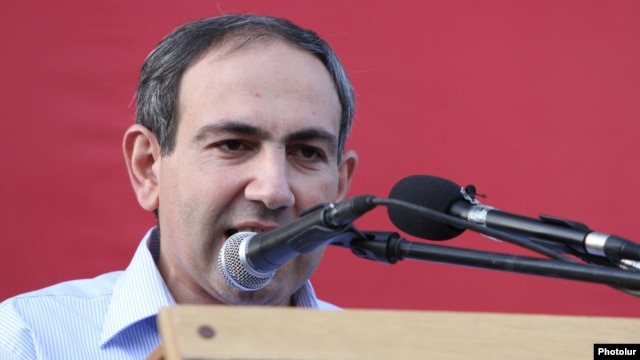 Armenia - Nikol Pashinian, a prominent member of the opposition Armenian National Congress (HAK), addresses an HAK rally in Yerevan, 26Jun2012.