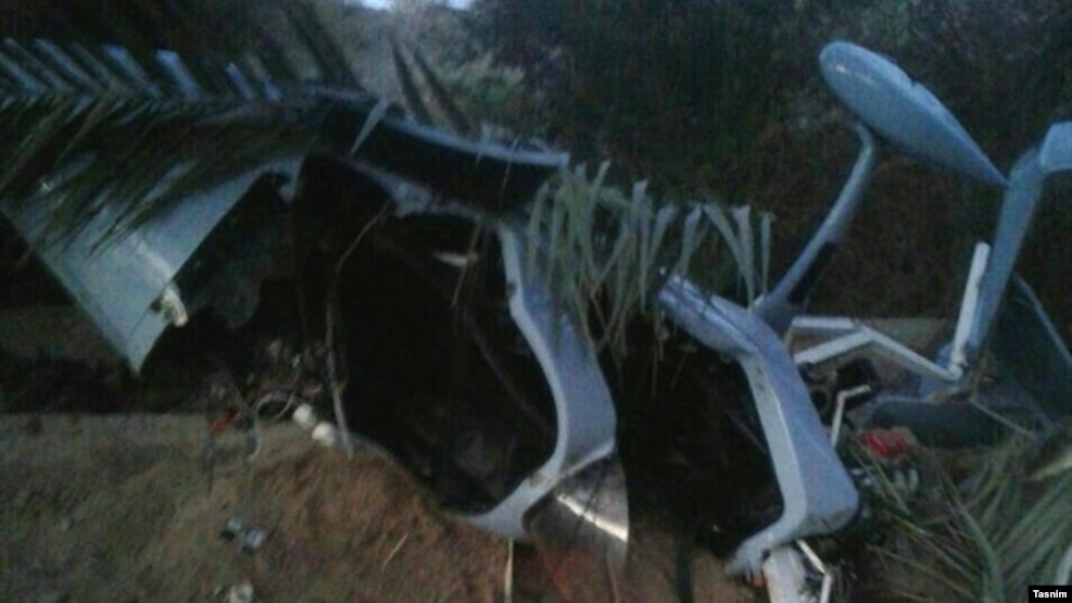 خبرگزاری تسنیم تصویری از این هواگرد فوق‌سبک پس از سقوط منتشر کرده است