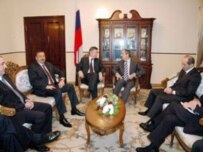 Armenia President Robert Kocharian and Azerbaijani President Ilham Aliyev held talks on a Nagorno-Karabakh settlement in Minsk, November 28 (official website)