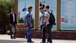 Алматылық студенттер. (Көрнекі сурет)