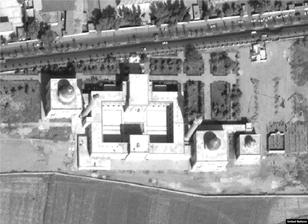 Uwais Al-Qarni mosque, Raqqa 2011-2014 The mosque was destroyed by Islamic State militants in 2014.