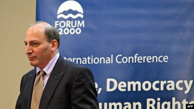 The main architect of the new document, Iranian writer and philosopher Ramin Jahanbegloo, has been living outside of Iran since 2006. (file photo)