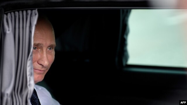 The report says Vladimir Putin has 43 aircraft, 15 helicopters, four yachts, and a fleet of luxury cars available for his use.