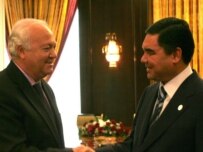 Moratinos with President Berdymukhammedov in Ashgabat today (OSCE)