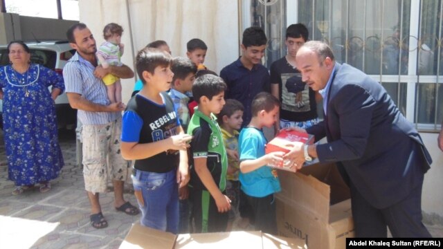 Christians have been leaving leaving Mosul following threats from Islamist militants. 