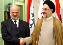 Iraqi Prime Minister al-Ja'fari (left) in Tehran with Iranian President Khatami in July 2005 (epa)