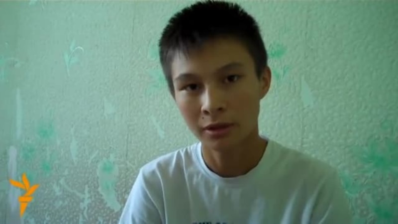 19-летнего Жыргала избили за то, что он пришел в мечеть в шортах