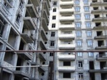 Azerbaijan -- Houses under construction, 18Sep2006
