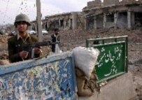 A Pakistani soldier patrols in Waziristan, near the border with Afghanistan (file photo) (epa)