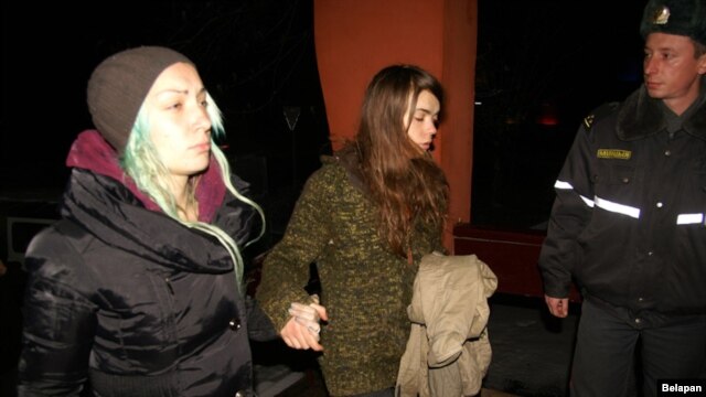 Activists from the Ukrainian rights group Femen were located by authorities late on December 20 in southeastern Belarus. 