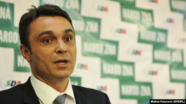Sadik Ahmetović