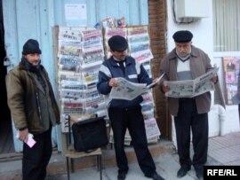 Ötən il bir neçə rəsmi qəzetə 6 aylıq abunə üçün 6 manat yığılmışdısa, bu il məbləğ 10 manatadək qaldırılıb