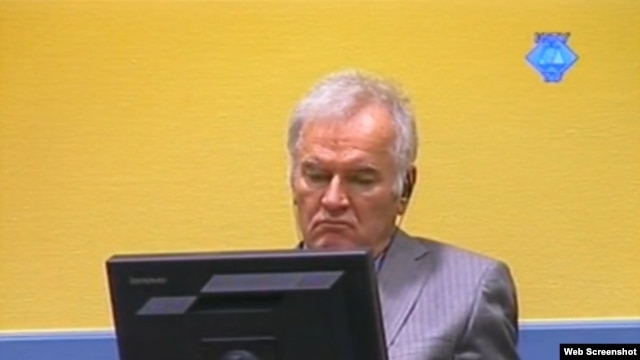 Ratko Mladić u sudnici 1. oktobra 2012. godine