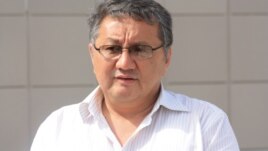 "Шетпе сотындағы" адвокаттардың бірі Бералы Сейітмағамбетов. Ақтау, 11 мамыр 2012 жыл.