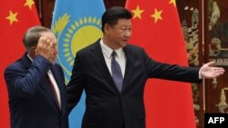 Қазақстан президенті Нұрсұлтан Назарбаев Қытай төрағасы Си Цзиньпинмен кездесуде. Қытай, Ханчжоу, 2 қыркүйек 2016 жыл.