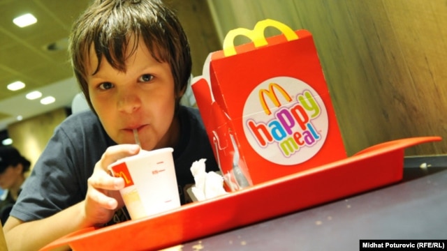 Në njërin nga restorantet e McDonald's-it...