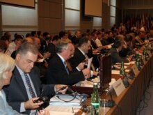 Austria -- Participants at the start of the Extraordinary Conference of the States Parties to the CFE Treaty, in Vienna, 12Jun2007