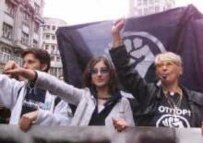 Otpor protesters in 2000 (file photo)