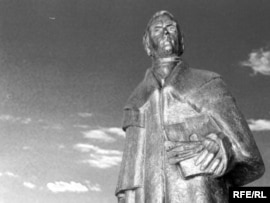 Пам‘ятник Шевченку роботи Лео Мола,  подарований Івано-Франківську
