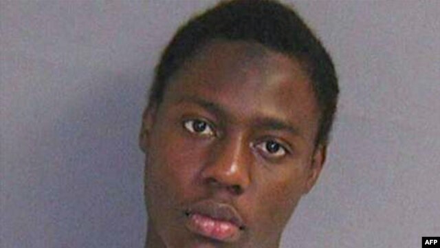 Underwear Bomber Pleads Guilty At Trial In Detroit 