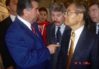 President Rakhmonov (left) with UNESCO Director-General Koichiro Matsuura in November (RFE/RL)