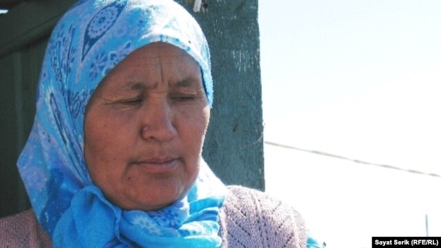 Дарья Сагалова мен Света Букина порнографиялық фильмге түсті. Әпкесі інісін жыныстық қатынасқа шақырды watch online