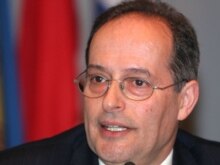 Austria -- Miklos Haraszti, the OSCE Representative on Freedom of the Media, 24Feb2006