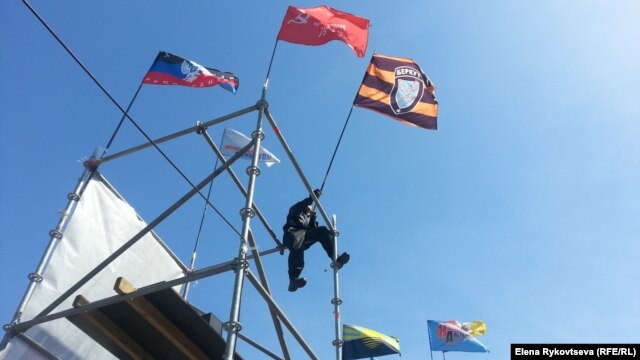 69A31758-0C3A-48E3-9094-E96FE961286B_w64