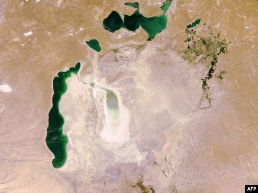 Aral Sea Shrinking