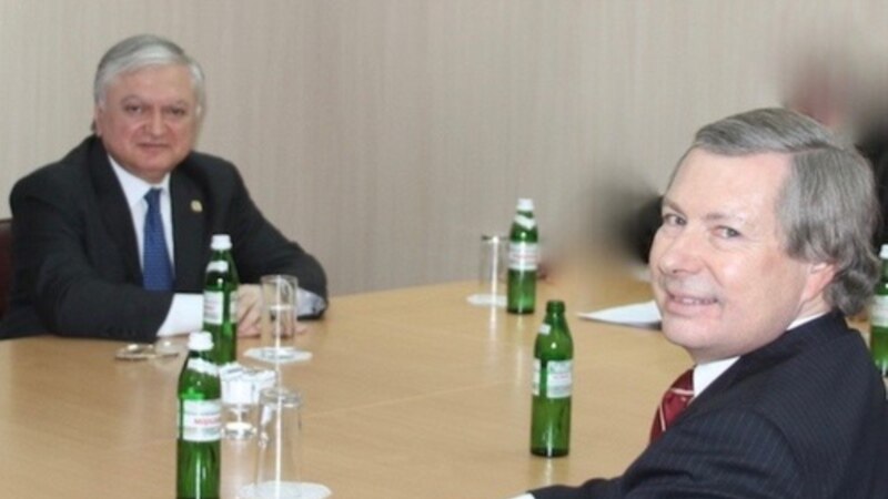 ������ ������� ���� ������ ����������� � ������� ��� ������� � ������������