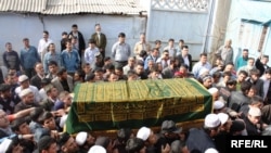 The funeral ceremony for Muhammadsharif Himmatzoda in Dushanbe on March 17.