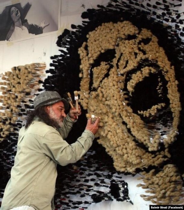Mozaiku për nderë të artistit Michael Jackson, nga Saimir Strati.