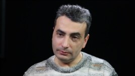 Лев Шлосберг