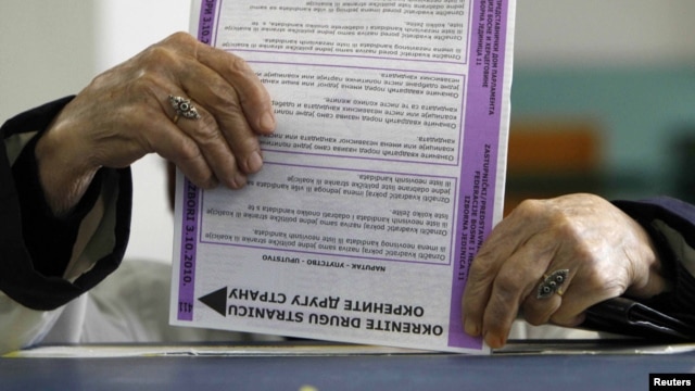 Glasanje na izborima 2010.