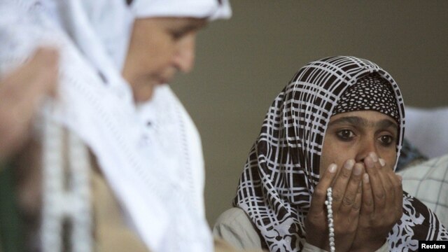 Scores of Tajik Muslim women have been treated for skin irritation around Kulob. (file photo)