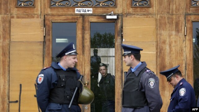 6B9DEBE1-996D-48BD-8294-5212699B1DA3_w64