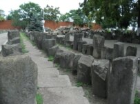 The gravestones before the move (RFE/RL)