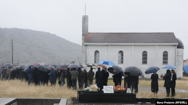 Katoličko groblje, Dinoša