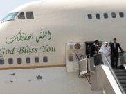 Saud Arabystanyň patyşasy Abdullah bin Abdyl Aziz bilen Siriýanyň prezidenti Başer al-Assad  Beýrutdaky halkara aeroportda, 30-njy iýul, 2010-njy ýyl. 