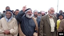 مظاهرة في البصرة - من الارشيف