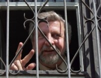 The leader of the Belarusian opposition, Alyaksandr Milinkevich, who is currently serving a 15-day sentence in Minsk (file photo) (Bymedia.net)