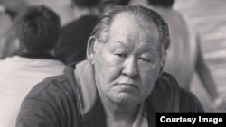 Еркін күрестен СССР чемпионы Әбілсейіт Айханов.