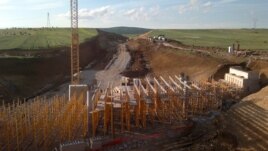 Magistrala auto din Kosovo în construcţie