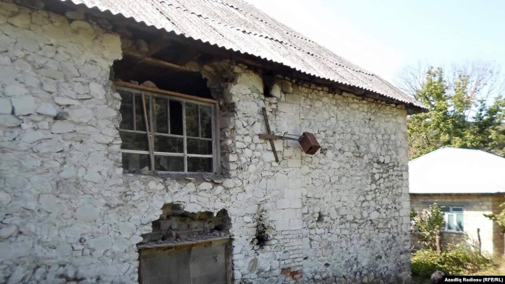 Şəkinin Qumux kənd orta məktəbi, sent.2016