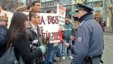 Казахские беженцы-салафиты проводят митинг протеста. Прага, 7 февраля 2009 года. 