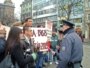 Казахские беженцы-салафиты проводят митинг протеста. Прага, 7 февраля 2009 года. 