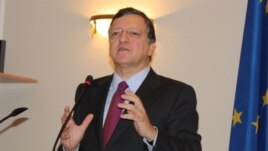 European Commission President Jose Manuel Barroso speaks to parliament in Chisinau on November 30.